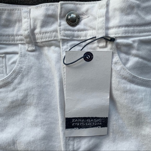 NWT Zara Basic Distressed Denim Skirt - Picture 2 of 6